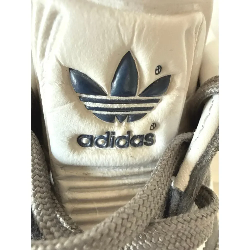 Adidas Originals Gazelle Grey White Gold Shoes Men's Size 7/Womens 8